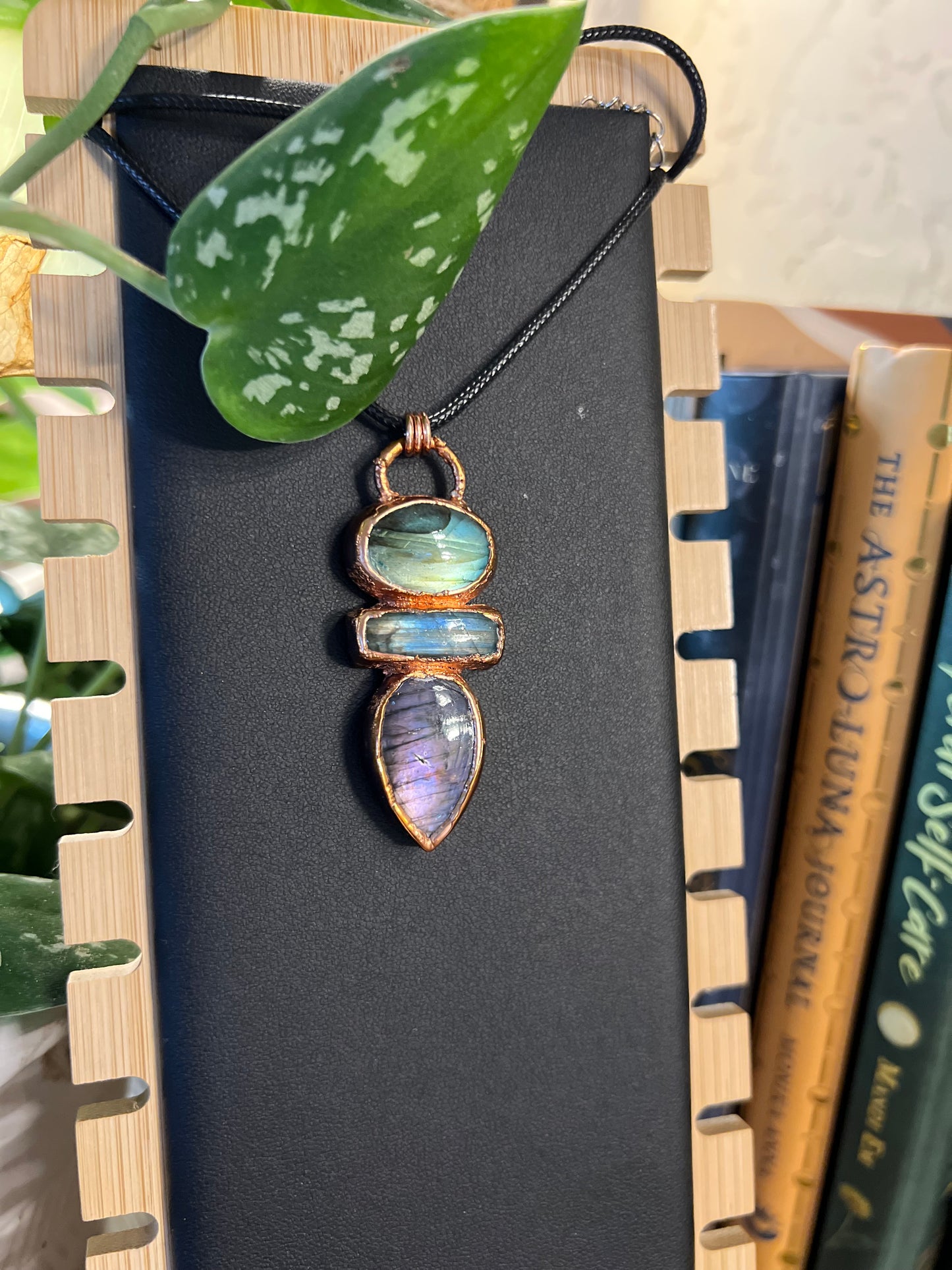 Stacked Lab Pendant